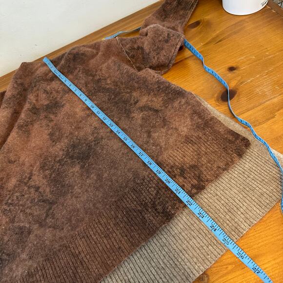 Anthropologie Pilcro Cashmere Mock Neck Snakeskin Brown Motiff Womens Large - Picture 8 of 9